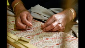 ਜੀਵਨ ਦਾ ਮਸਾਲਾ | ਵਿਰਾਸਤ ਦੇ ਵਿਰਾਸਤੀ ਥਰਿੱਡਾਂ ਵਿੱਚ ਹੱਥਾਂ ਦਾ ਵਿਆਕਰਣ ਪੜ੍ਹਨਾ