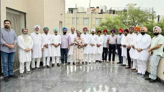 ਪੰਜਾਬ ਕਾਂਗਰਸ 'ਚ ਫੁੱਟ ਹੋਰ ਡੂੰਘੀ: ਬਘੇਲ ਦੀ ਫੇਰੀ ਤੋਂ ਪਹਿਲਾਂ ਵਾਰਿੰਗ ਨੂੰ ਹਟਾਉਣ ਲਈ ਬਾਗੀ ਫੌਜਾਂ 'ਚ ਸ਼ਾਮਲ