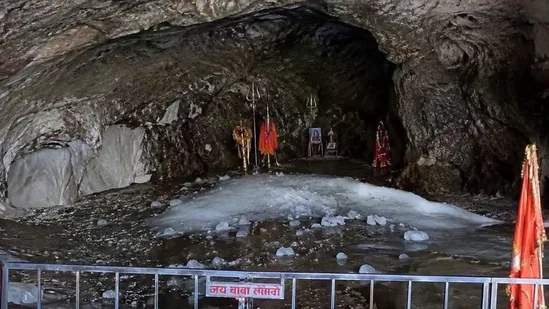 ਬਾਬਾ ਬਰਫਾਨੀ ਬਰਫ ਦਾ ਲਿੰਗਮ ਅਮਰਨਾਥ ਯਾਤਰਾ ਦੇ ਕੁਝ ਦਿਨਾਂ ਬਾਅਦ ‘90% ਤੋਂ ਵੱਧ ਪਿਘਲ ਗਿਆ’