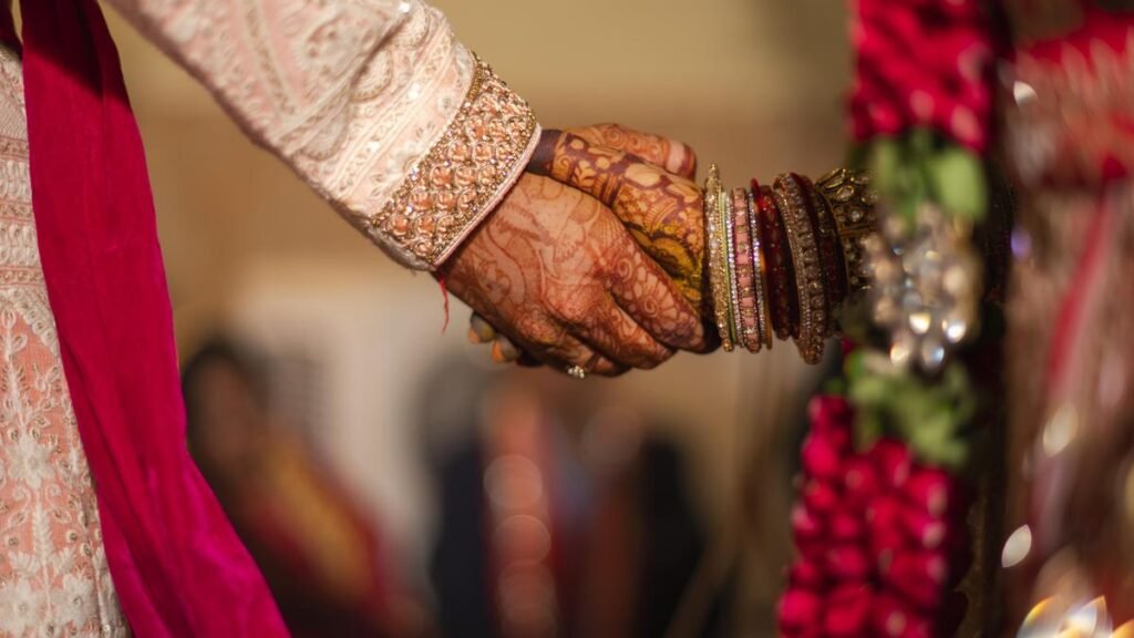 ਕਰਨਾਟਕ ਨੇ ਵਿਆਹ ਰਜਿਸਟ੍ਰੇਸ਼ਨ ਨਿਯਮਾਂ ਨੂੰ ਕੀਤਾ ਸਖ਼ਤ, ਕਿਹਾ ਕਿ ਆਧਾਰ ਉਮਰ ਦਾ ਸਬੂਤ ਨਹੀਂ ਹੋ ਸਕਦਾ