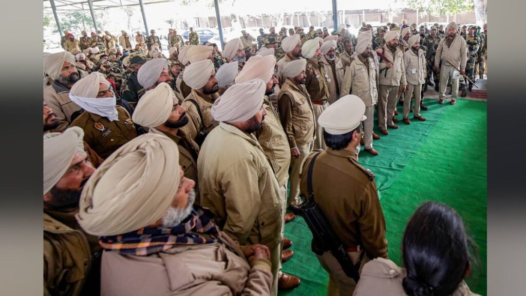 ਡਿਊਟੀ ‘ਤੇ ਜਾਣ ਅਤੇ ਆਉਣ ਸਮੇਂ ਵਰਦੀ ਨਾ ਪਾਉਣ ਦੇ ਨਿਰਦੇਸ਼ ਮਿਲੇ ਹਨ? ਪੰਜਾਬ ਪੁਲਿਸ ਦੀ ਤੱਥ ਜਾਂਚ