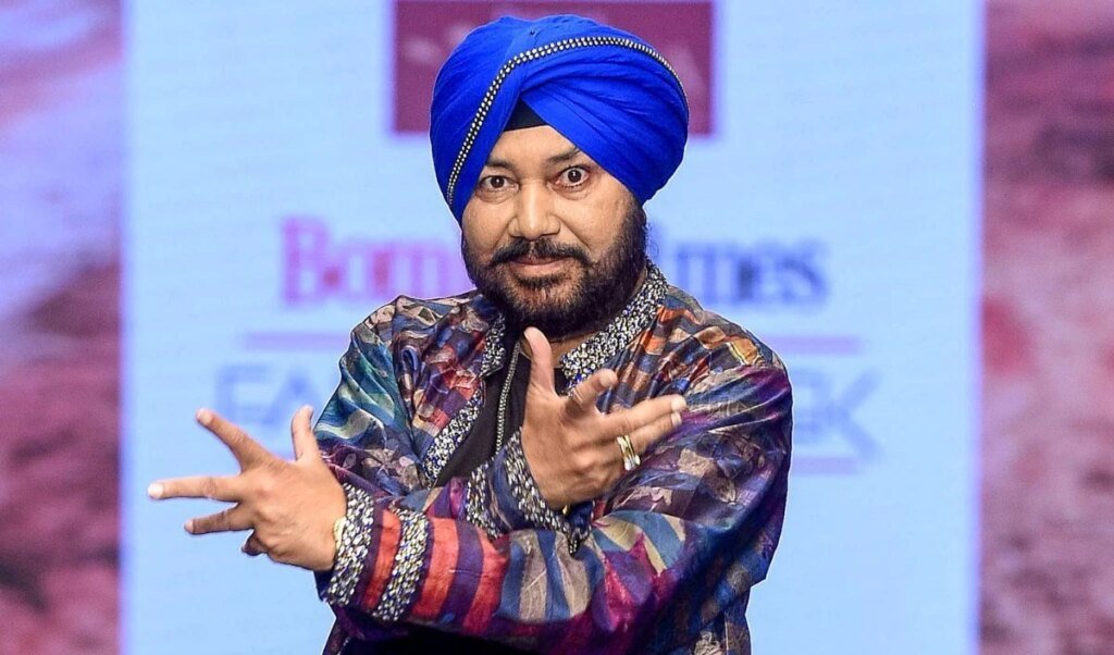 ਦਲੇਰ ਮਹਿੰਦੀ ਬੇਇੱਜ਼ਤੀ ਮਾਮਲੇ 'ਤੇ ਗਰਮਾਈ ਸਿਆਸਤ: ਭਰਾ ਮੀਕਾ ਸਿੰਘ ਨੇ ਉੱਤਰਾਖੰਡ ਦੇ ਮੰਤਰੀ ਸੁਬੋਧ ਉਨਿਆਲ ਤੋਂ ਜਨਤਕ ਤੌਰ 'ਤੇ ਮੰਗੀ ਮੁਆਫੀ