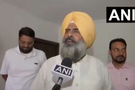 ਪੰਜਾਬ ਕਾਂਗਰਸ ਪ੍ਰਧਾਨ ਪਰਗਟ ਸਿੰਘ ਦਾ ਕਹਿਣਾ ਹੈ, 'ਮੈਂ ਟੀਮ ਦਾ ਖਿਡਾਰੀ ਹਾਂ, ਪੂਰੀ ਬੈਕ ਦੀ ਭੂਮਿਕਾ ਨਿਭਾਵਾਂਗਾ'