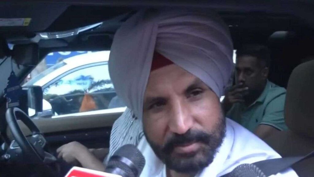 'ਫਿਲਹਾਲ ਮੈਂ ਦਿੱਲੀ ਜਾ ਰਿਹਾ ਹਾਂ, ਆਉਣ ਤੋਂ ਬਾਅਦ ਜਵਾਬ ਦੇਵਾਂਗਾ', ਪੰਜਾਬ 'ਚ ਹਲਚਲ ਵਿਚਾਲੇ ਵੈਡਿੰਗ